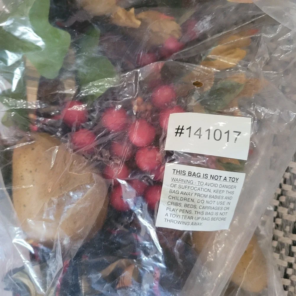 Grandin Road Finley Hill Mantle Swag Garland #14107 Pears Berries Acorns 6' Long